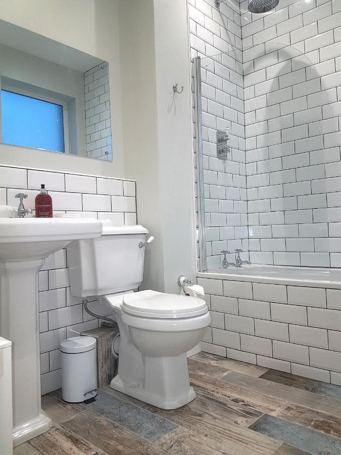 Bed and Breakfast Lyndene Penistone Esterno foto